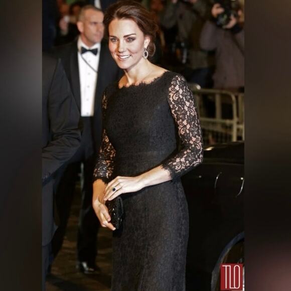 Diane von Furstenberg Dresses & Skirts - Diane Von Furstenberg Zarita Black Stretch Lace Dress Women’s Size 4